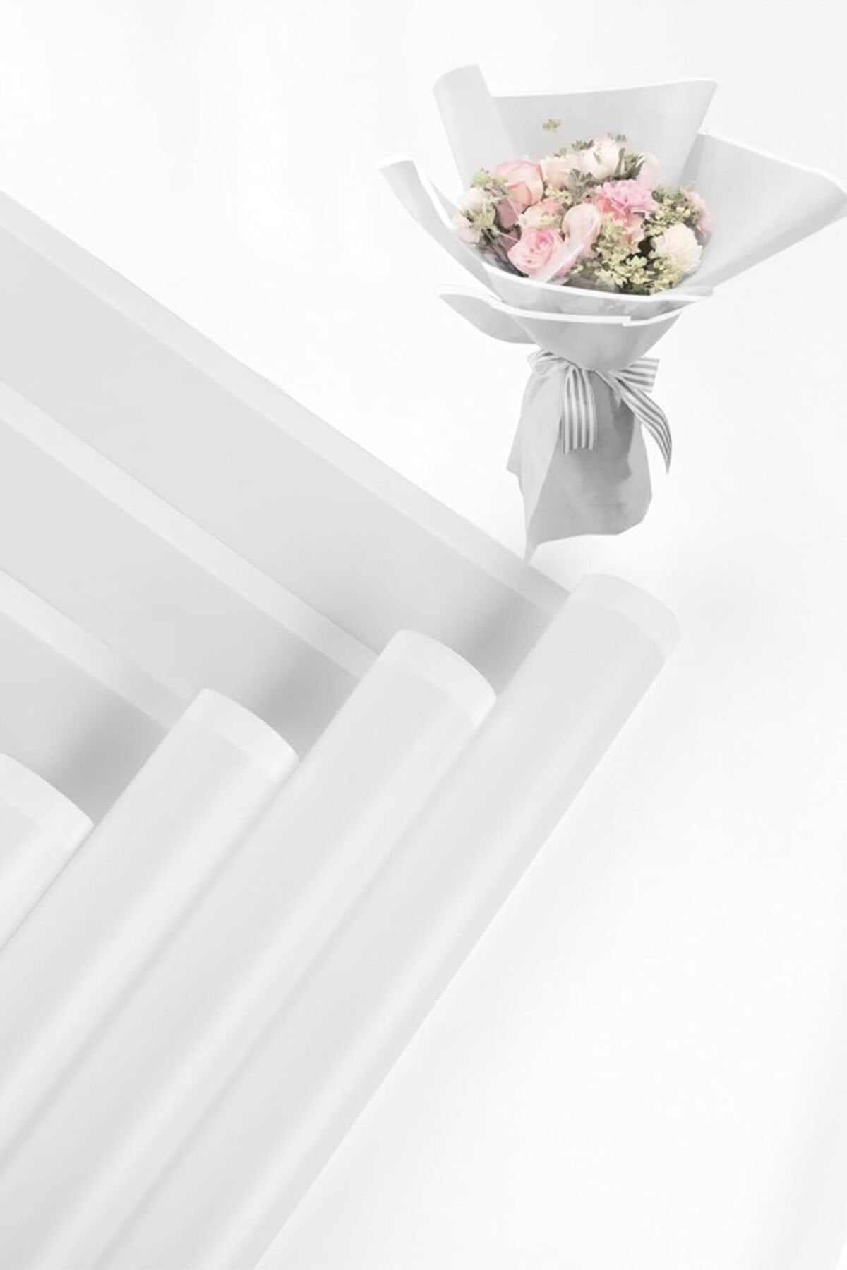 Çiçek Kağıdı Beyaz Beyaz Kenar 4 ADET Buket Ambalaj Kağıdı