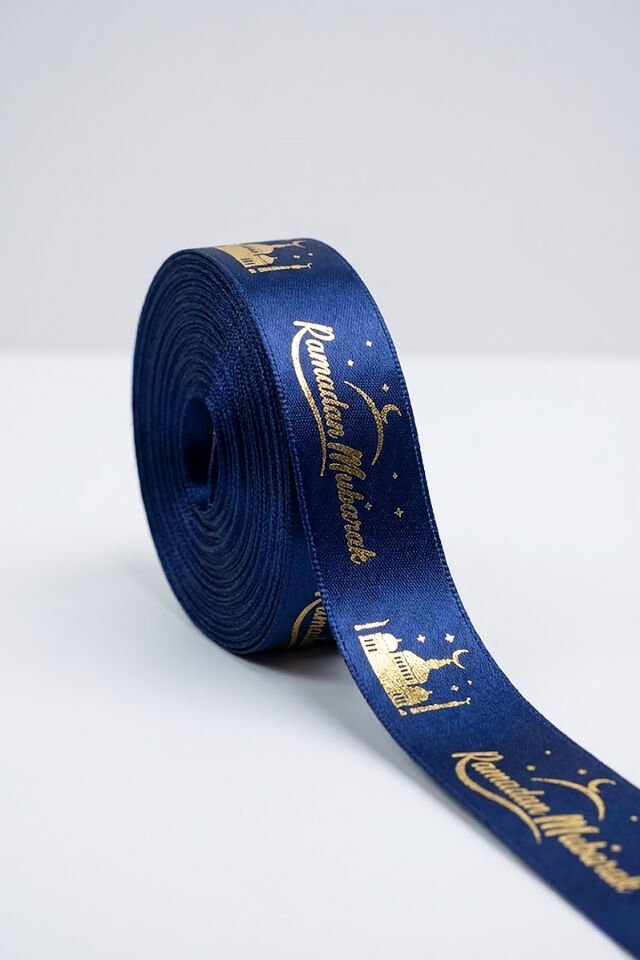 Ramadan Mubarak Altın Baskılı Lacivert Kurdele 5 Metre – Altın Yaldızlı Ramazan Süsleme Kurdelesi