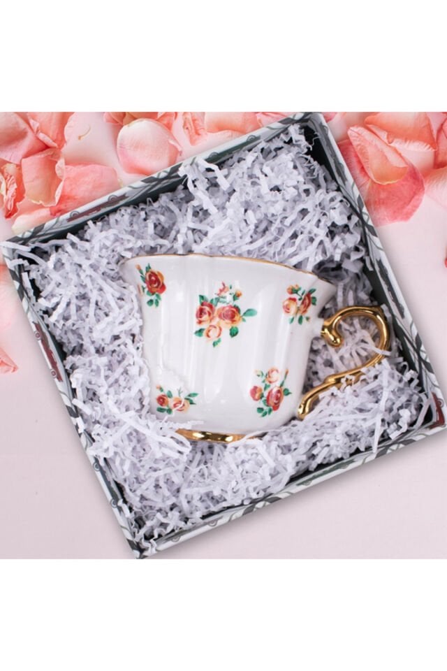 Zigzag Kırpık Kağıt 1000gr. Beyaz 1ad. Kutu İçi Dolgu Malzemesi Pelur Kırpıntı Süs Dolgu Malzemesi