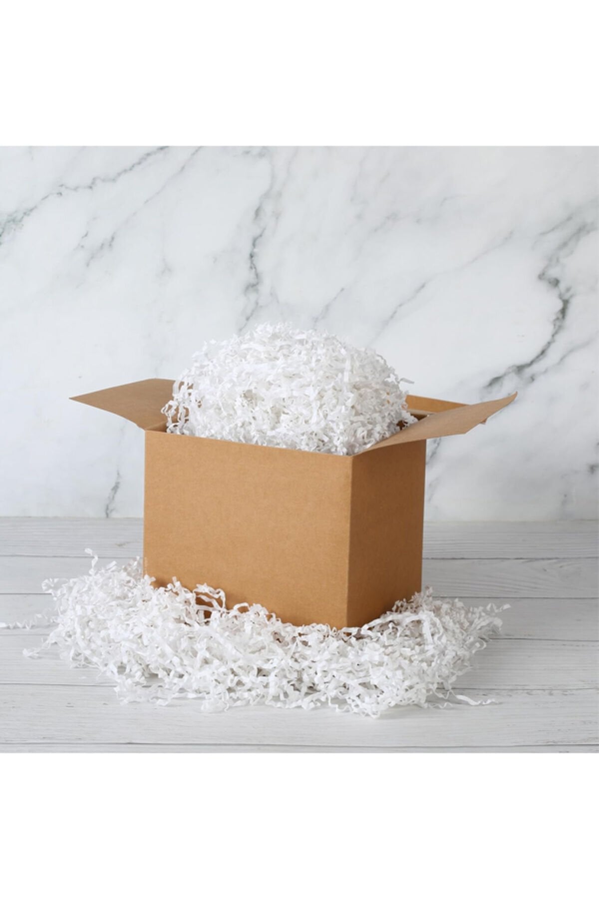 Zigzag Kırpık Kağıt 1000gr. Beyaz 1ad. Kutu İçi Dolgu Malzemesi Pelur Kırpıntı Süs Dolgu Malzemesi