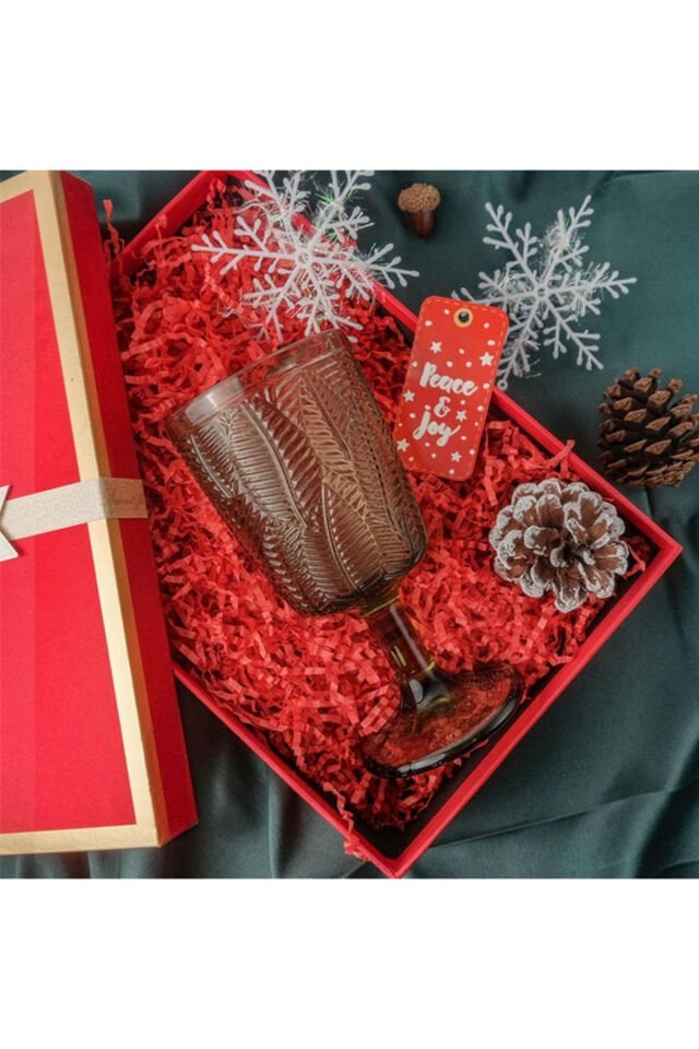 Zigzag Kırpık Kağıt 500gr. Kırmızı 1ad. Kutu İçi Dolgu Malzemesi Pelur Kırpıntı Süs Dolgu Malzemesi