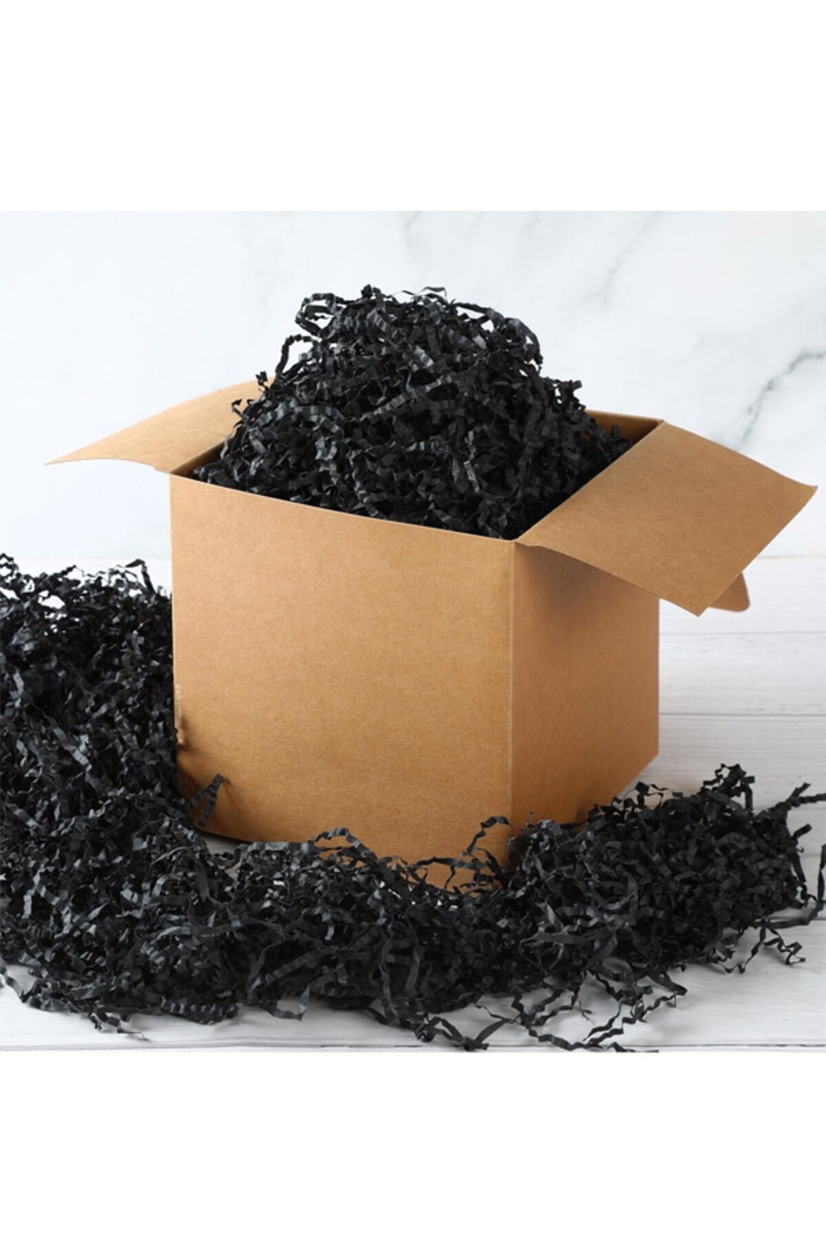Zigzag Kırpık Kağıt 100gr. SİYAH 1ad. Kutu İçi Dolgu Malzemesi Pelur Kırpıntı Süs Dolgu Malzemesi